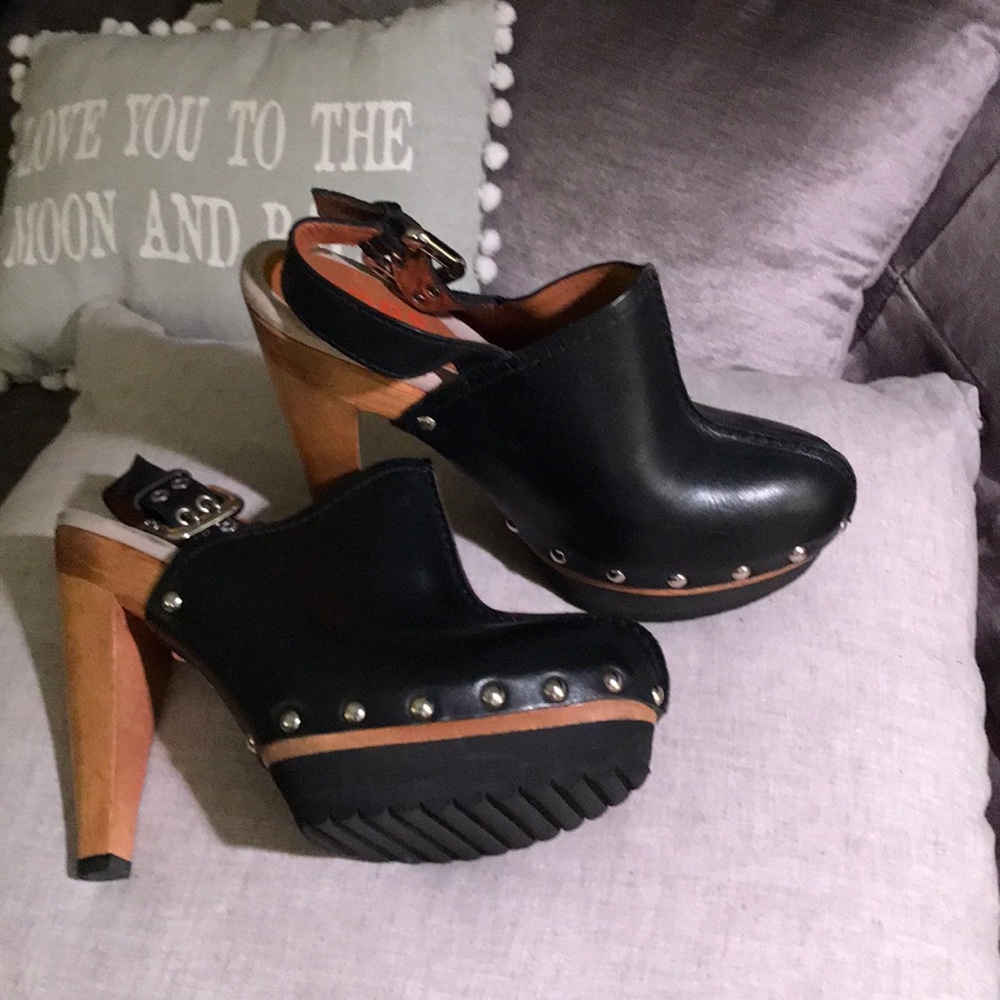 KORS Michael Kors heels w/ Studs